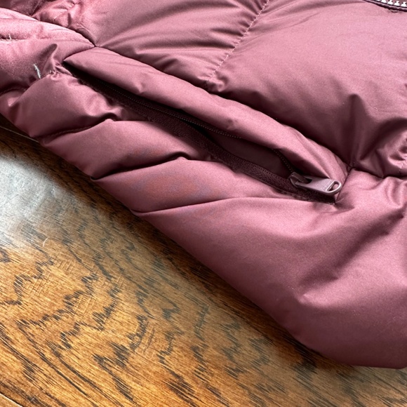 Athleta Puffer jacket - Picture 4 of 8